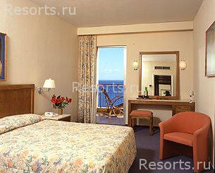 Nissaki Beach Hotel 5